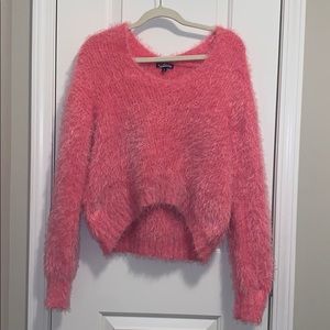 Fuzzy Pink Sweater Size M 💕